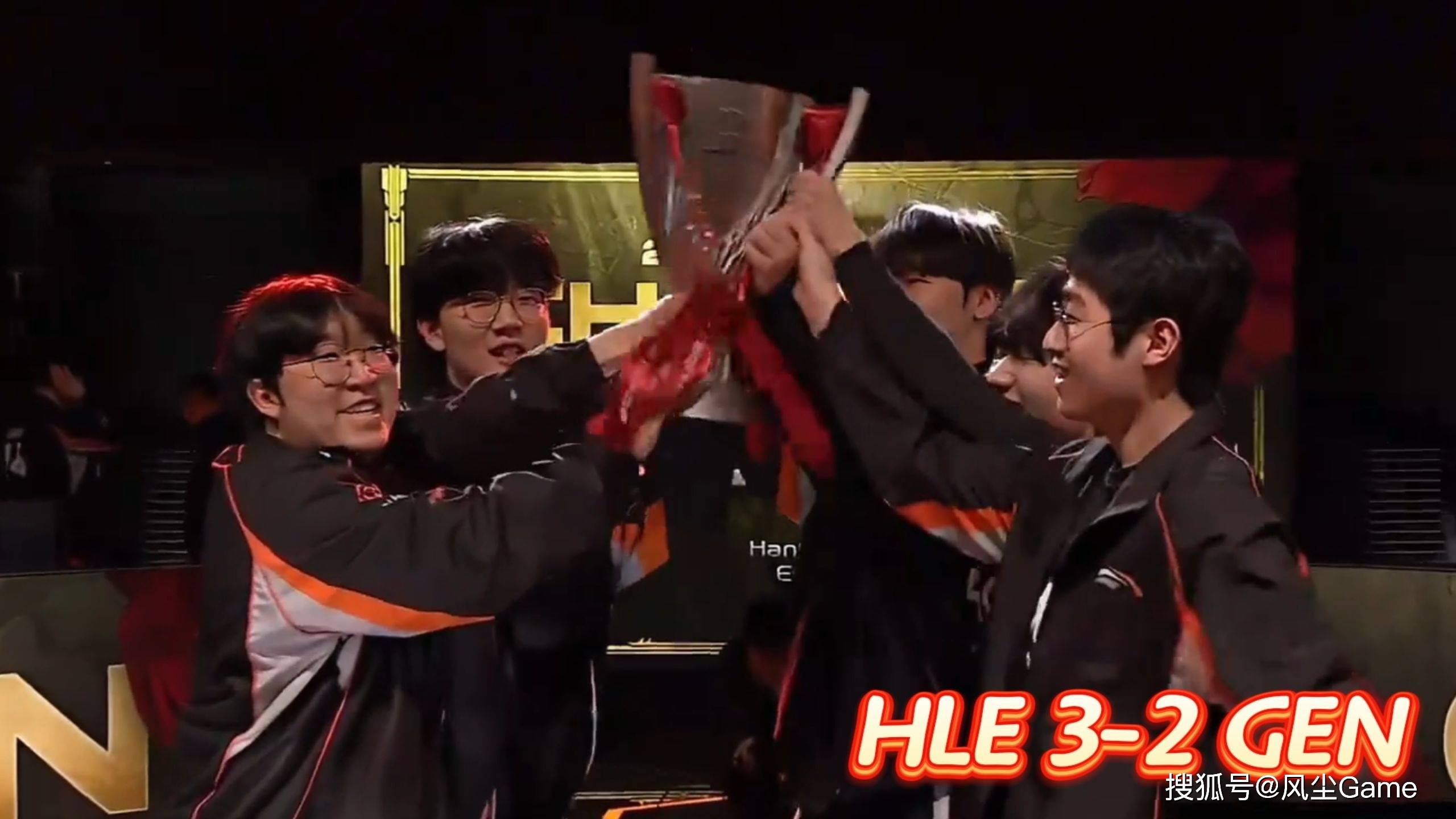 九游-Uzi重返赛场，晋级下一阶段首场状态出色，IG观众沸腾！-九游