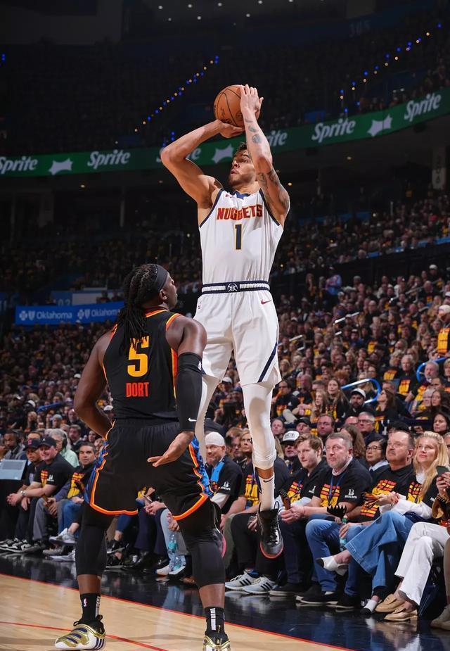 九游娱乐线上-穆雷意外战胜巴塞罗那，比赛规则变更引爆全场！-九游娱乐线上